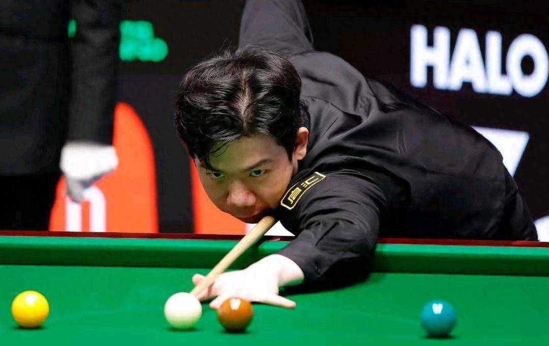 足球尤甚 足球尤甚