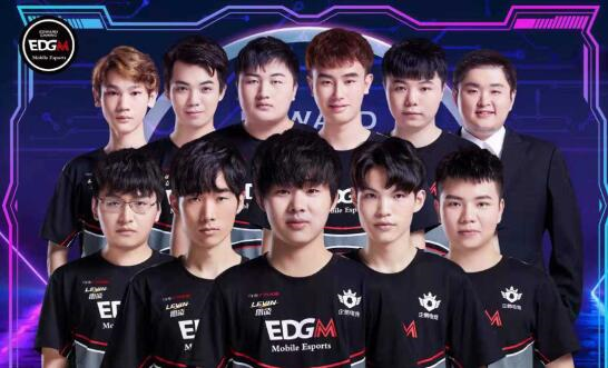 在绿茵场的 在绿茵场的